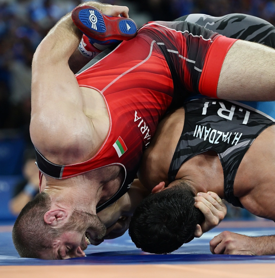 ju11.co-欧预赛比赛悍将对决铁血拼搏斗志昂扬的简单介绍