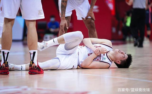 ju11.co-新人表现抢镜，帮助球队逆转比赛的简单介绍